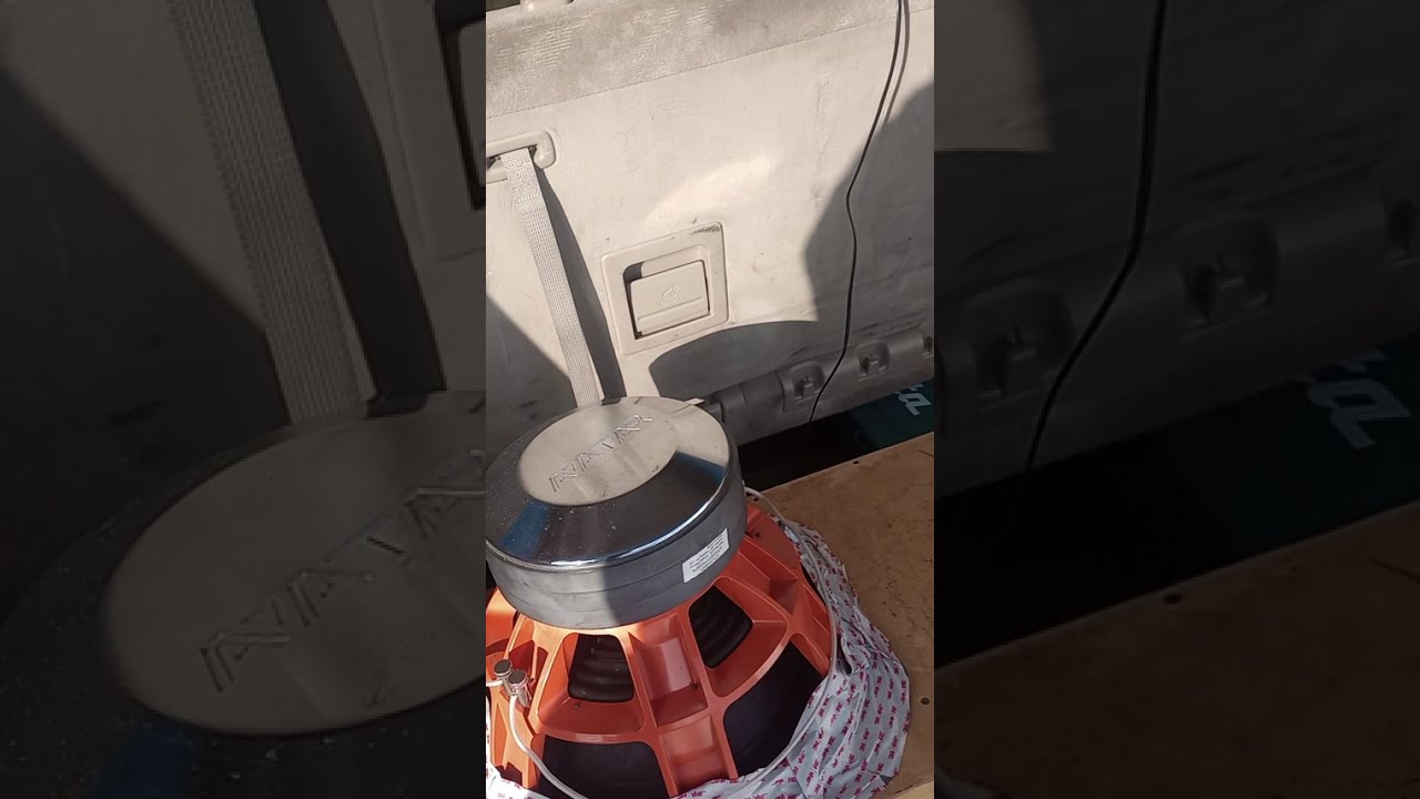 Bass mobile build pt3 1 15 inch subwoofer! #bassboosted 
