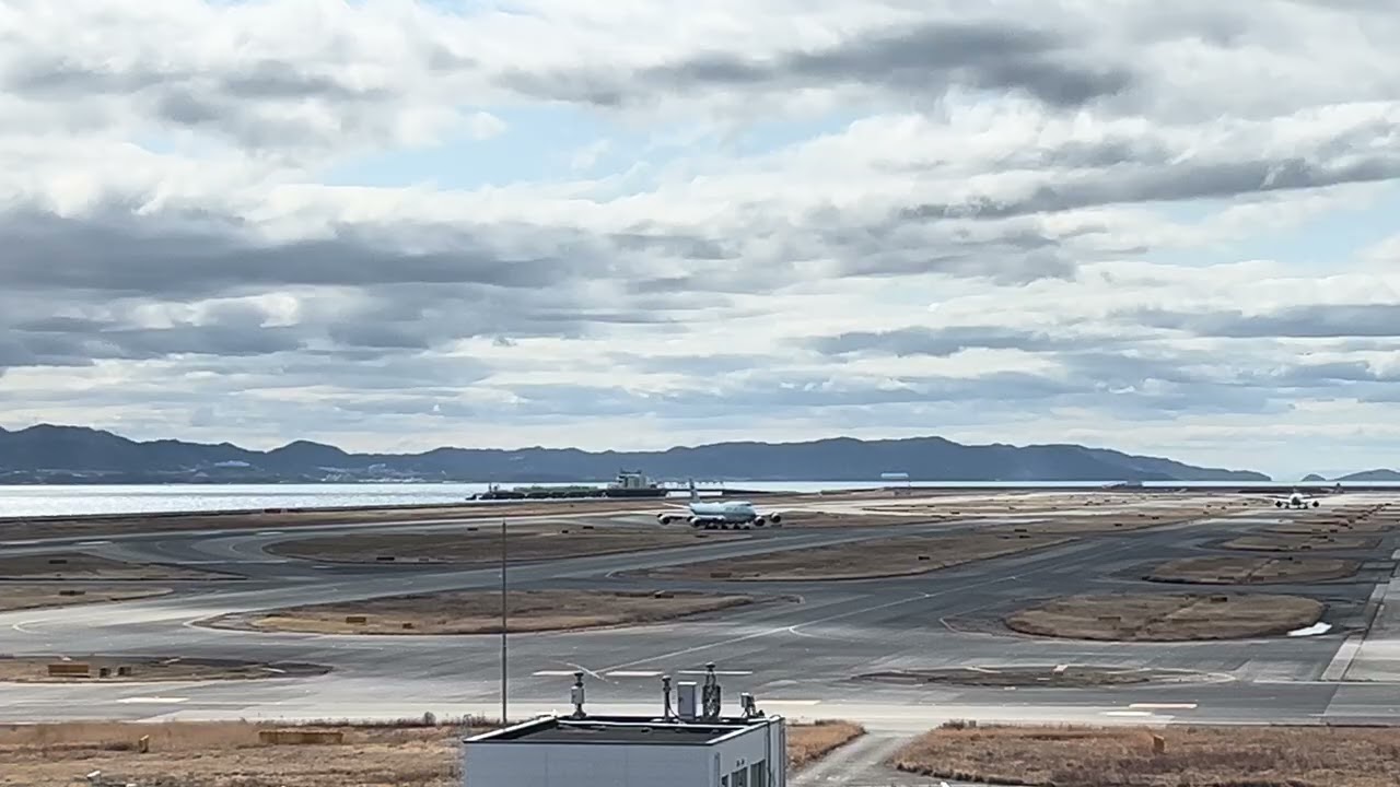 大韓航空(KOREAN AIR)　Boeing 747-8型旅客機