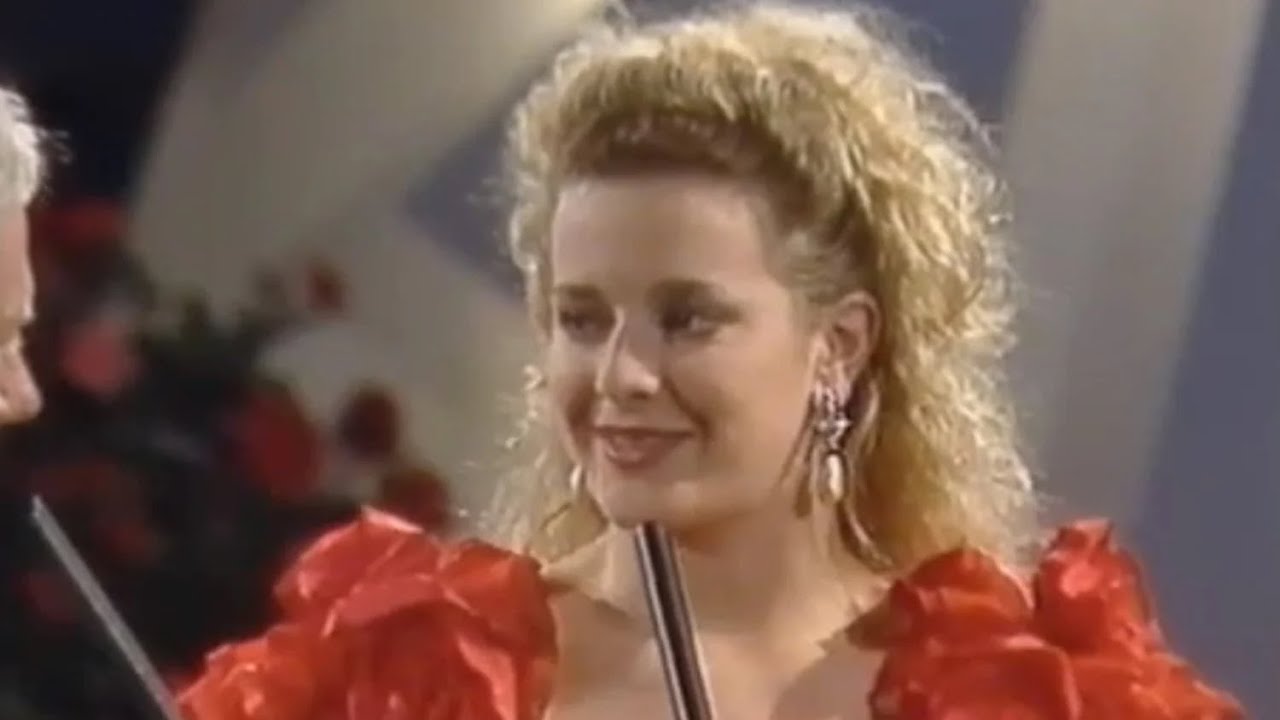 Rose of Tralee Contestant Gabby Logan, Ireland 1991
