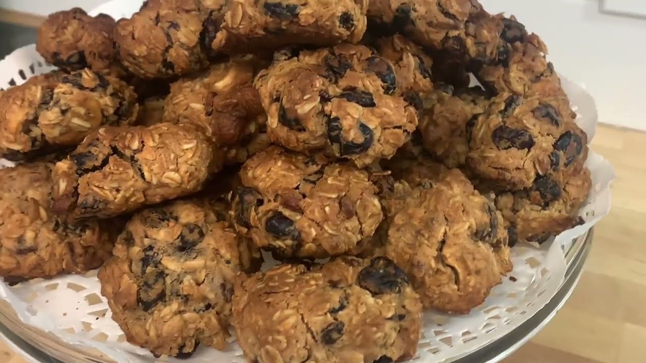 Grandpa's oatmeal cookies. Good Appetite!