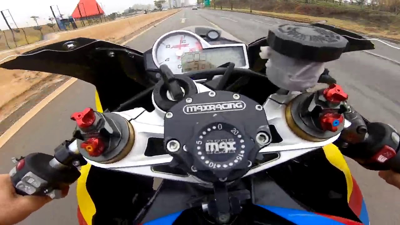 BMW S1000RR DE CORRIDA NA RUA