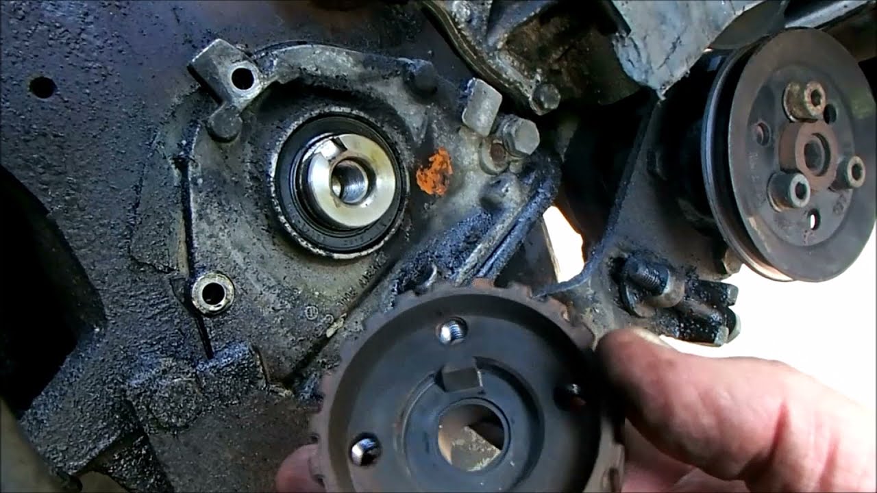 Volkswagen Golf mk2 crankshaft oil seal replacement pt1