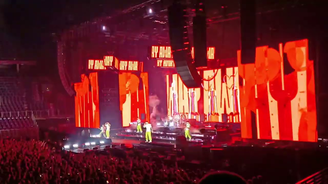 Electric Callboy - We Got The Moves (live @ Tauron Arena, Kraków, 2025.XI.23)