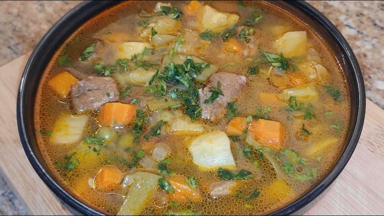 شوربة صحية ومغذية ، شوربة الخضار مع اللحم