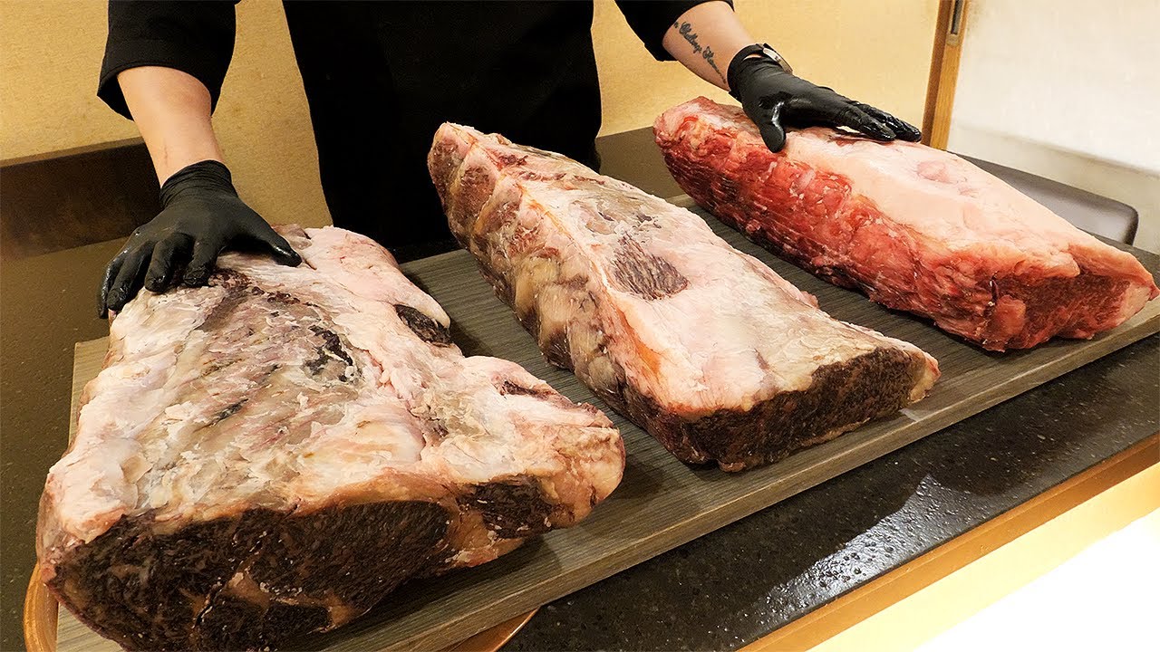 40일간 드라이 에이징된 소고기 스테이크 / beef steak dry aged for 40 days