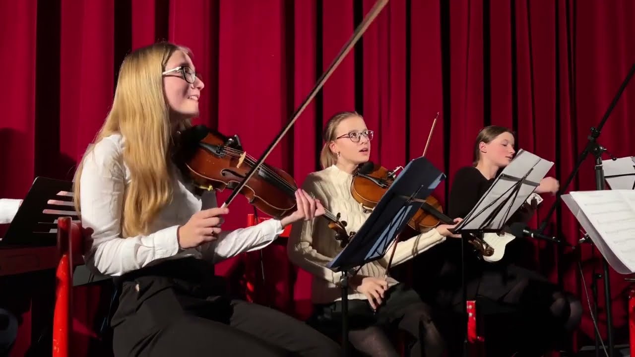 Vánoční koncert 2023 - první polovina | 19.12.2023 | Divadelní soubor GCL