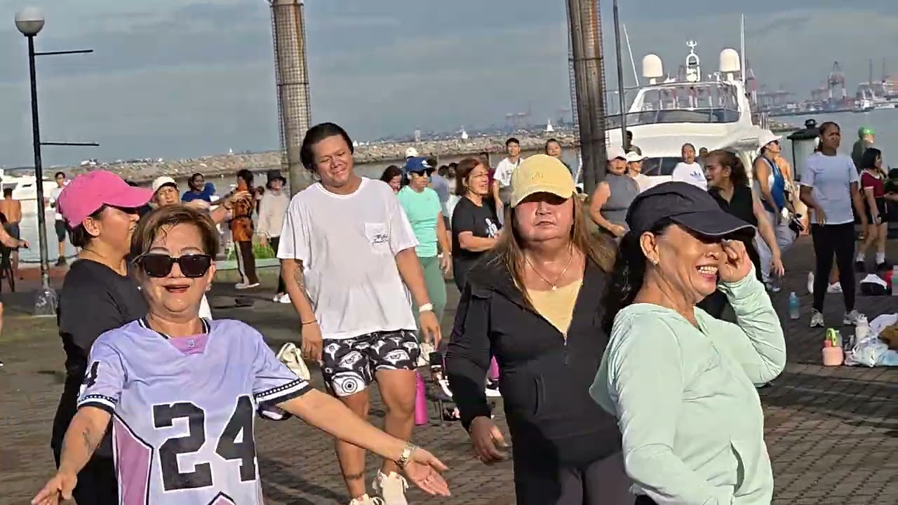 ZUMBA IN HARBOR BEACH IN MANILA. 