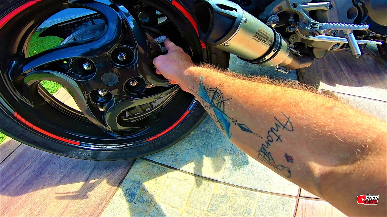 COMO APERTAR A CORRENTE DA CB1000R