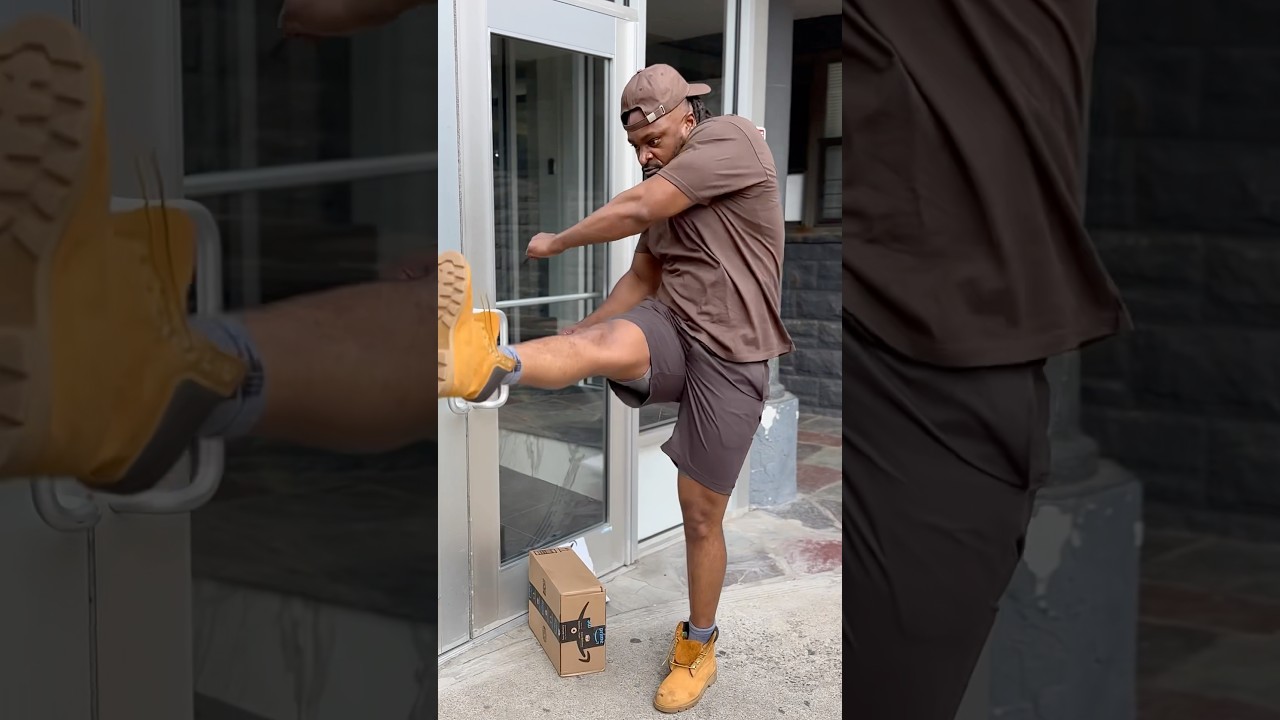 How Different delivery Company delivers Packages 😂 #shorts