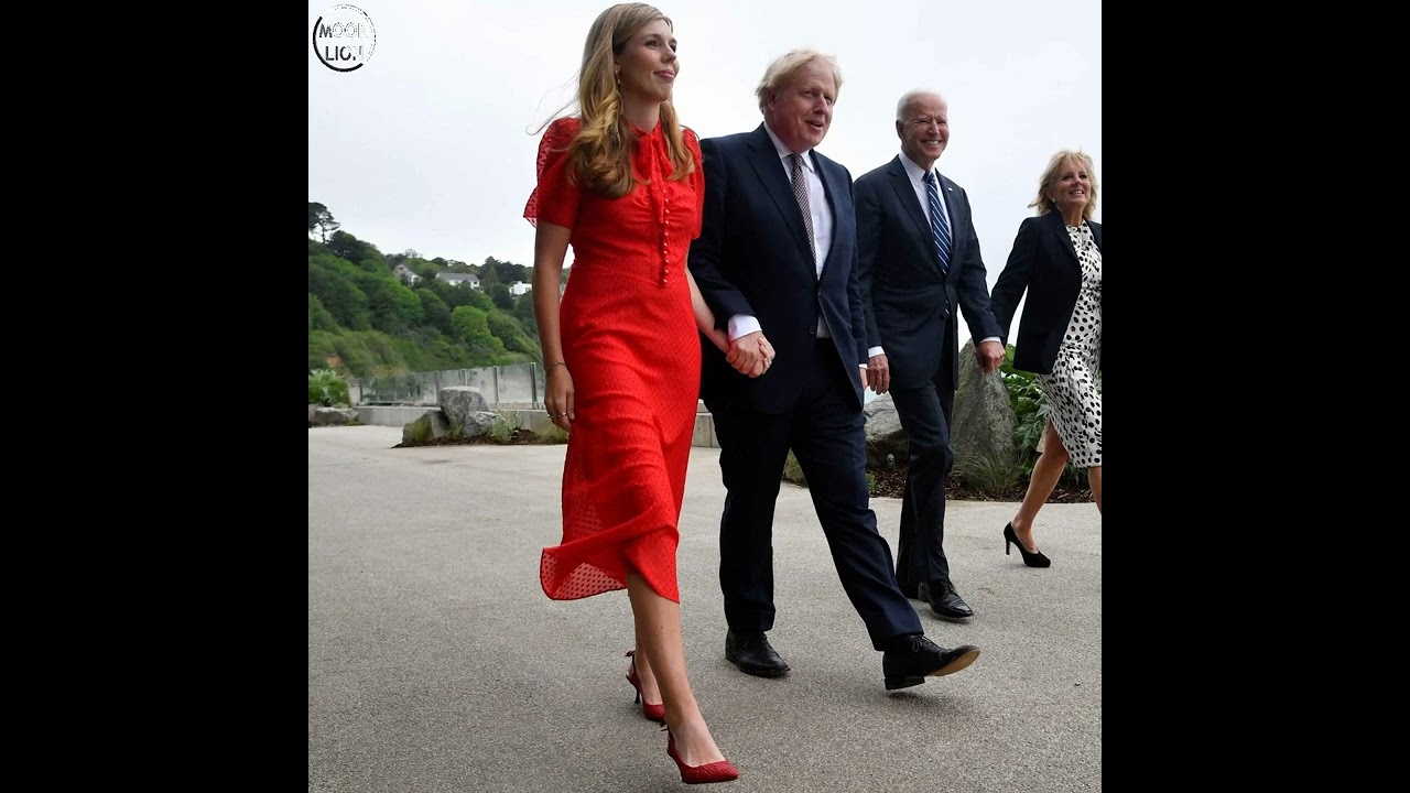 Boris Johnson and his wife Carrie Symonds Casual