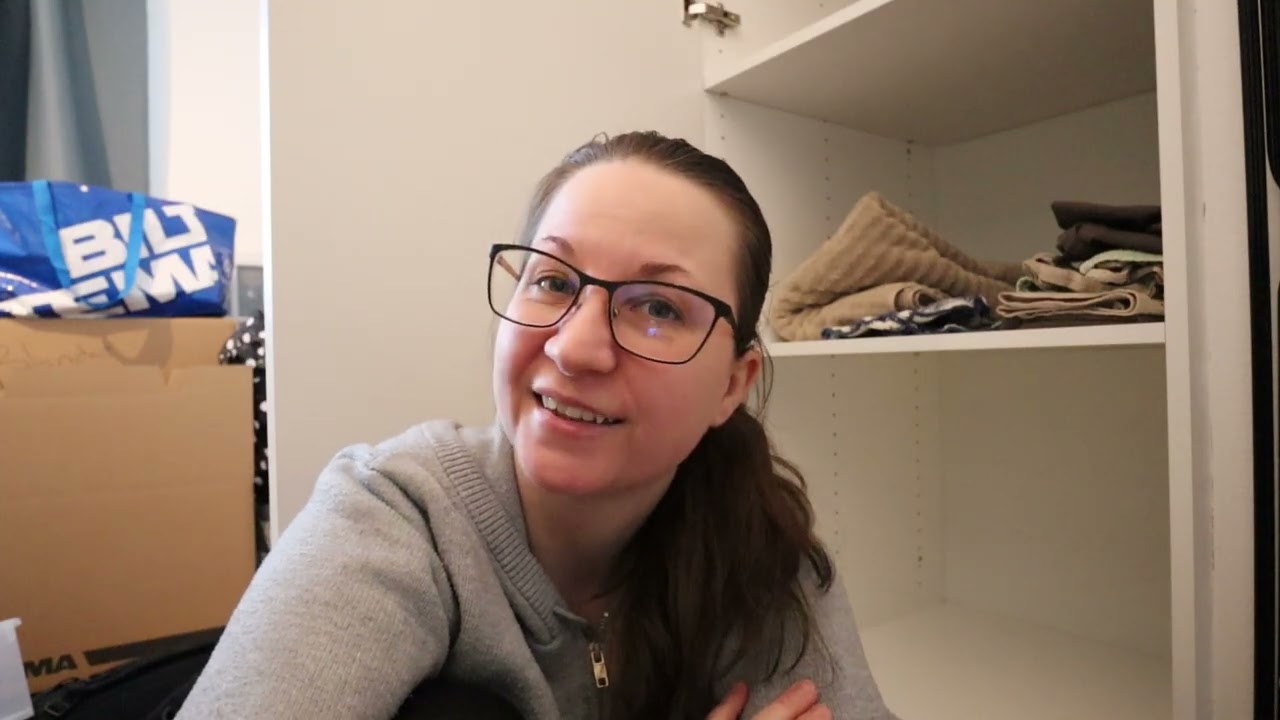 Vlogg 8: Vi bor i ett förråd och jag har tappat humöret!