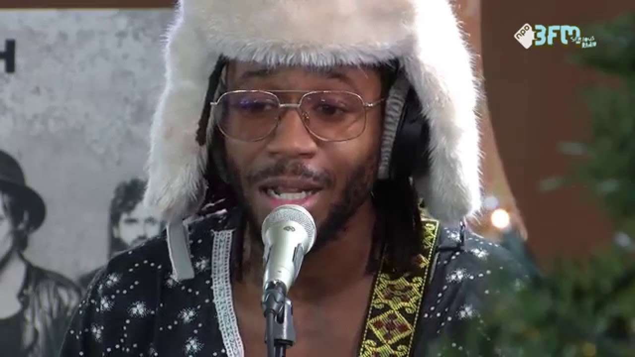 Gerson Main speelt Justin Biebers 'What Do You Mean/Sorry' live