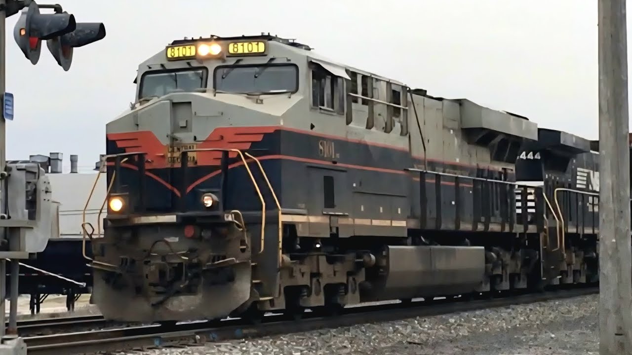 NS 8101 (Central of Georgia) Leads Intermodal West | Clyde, OH - 1/15/26