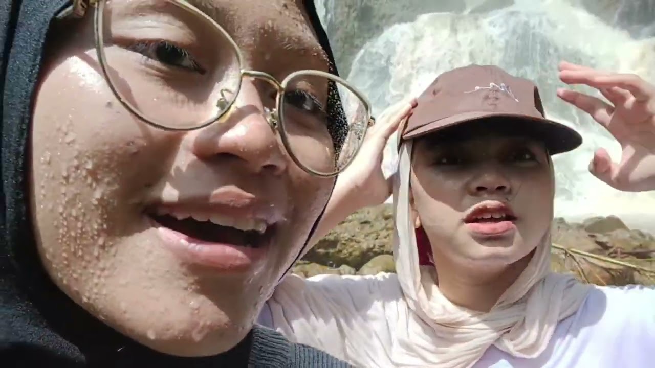 Main ke curug luhur bareng neng shafaaa