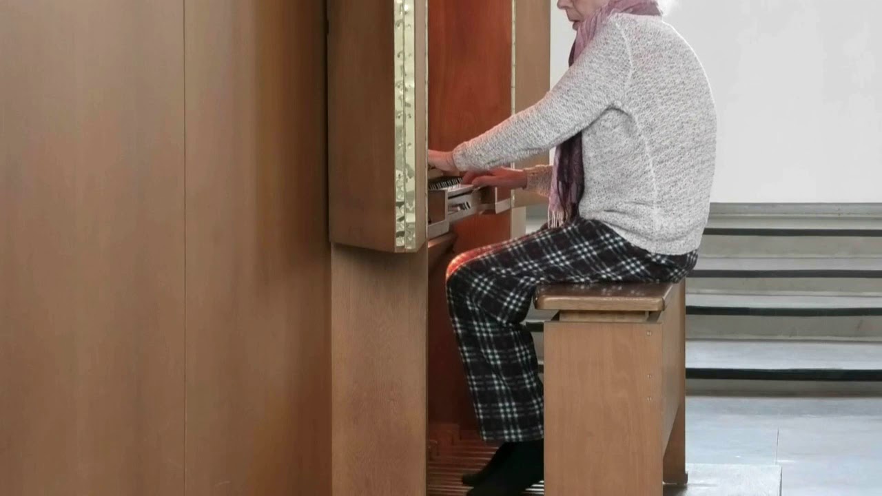Little drummer boy on organ, improvisation 2019 by Maria Scharwieß