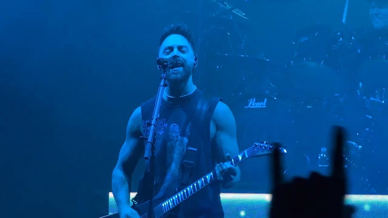 Bullet for My Valentine - Tears Don't Fall [4K] live @ Stadthalle, Vienna