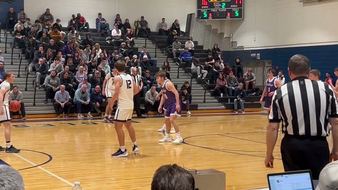 Ryan Frauenheim hits the long three
