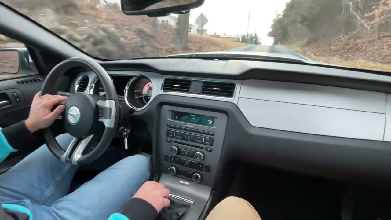 2010 Mustang GT drive