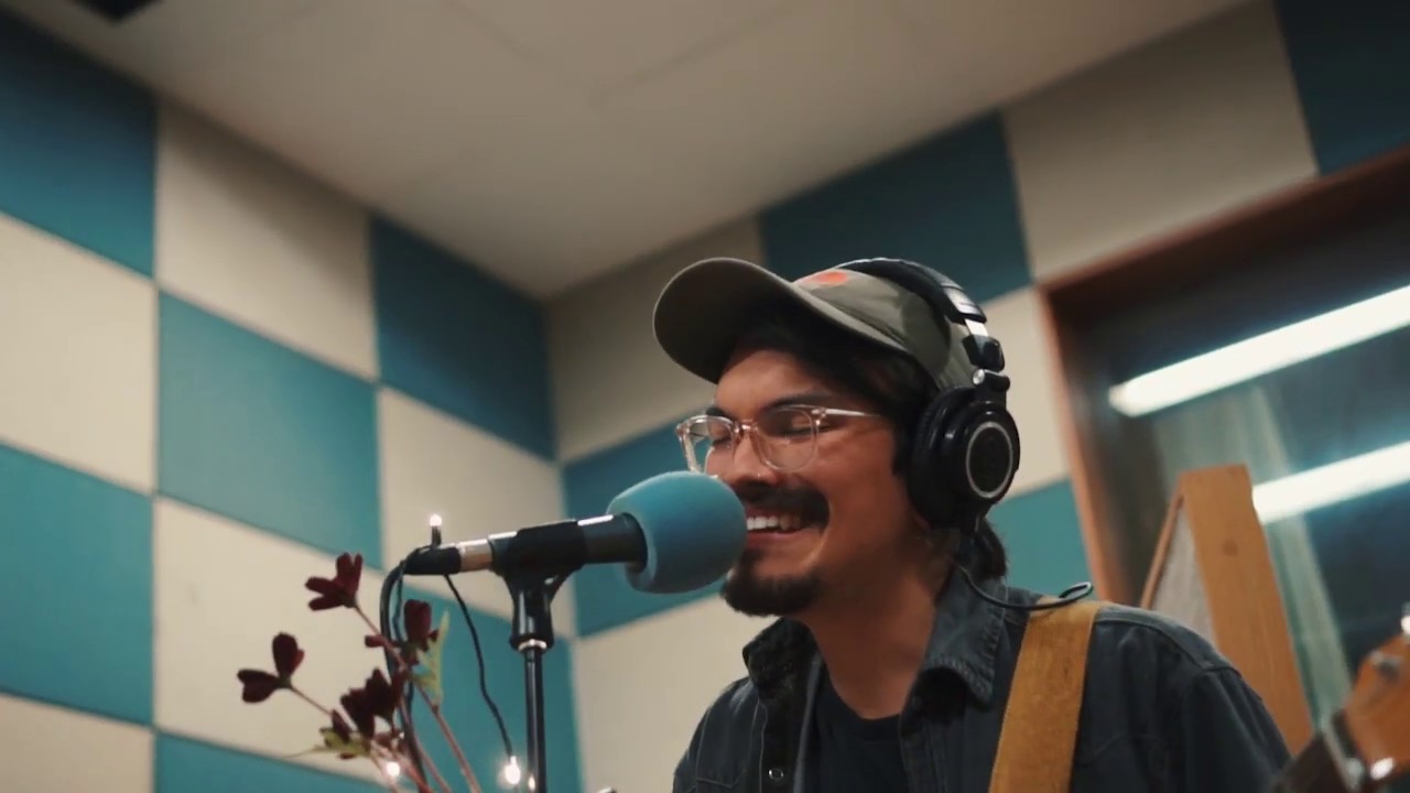Uly live session @ Studio 8 - RT&Eacute; 2XM