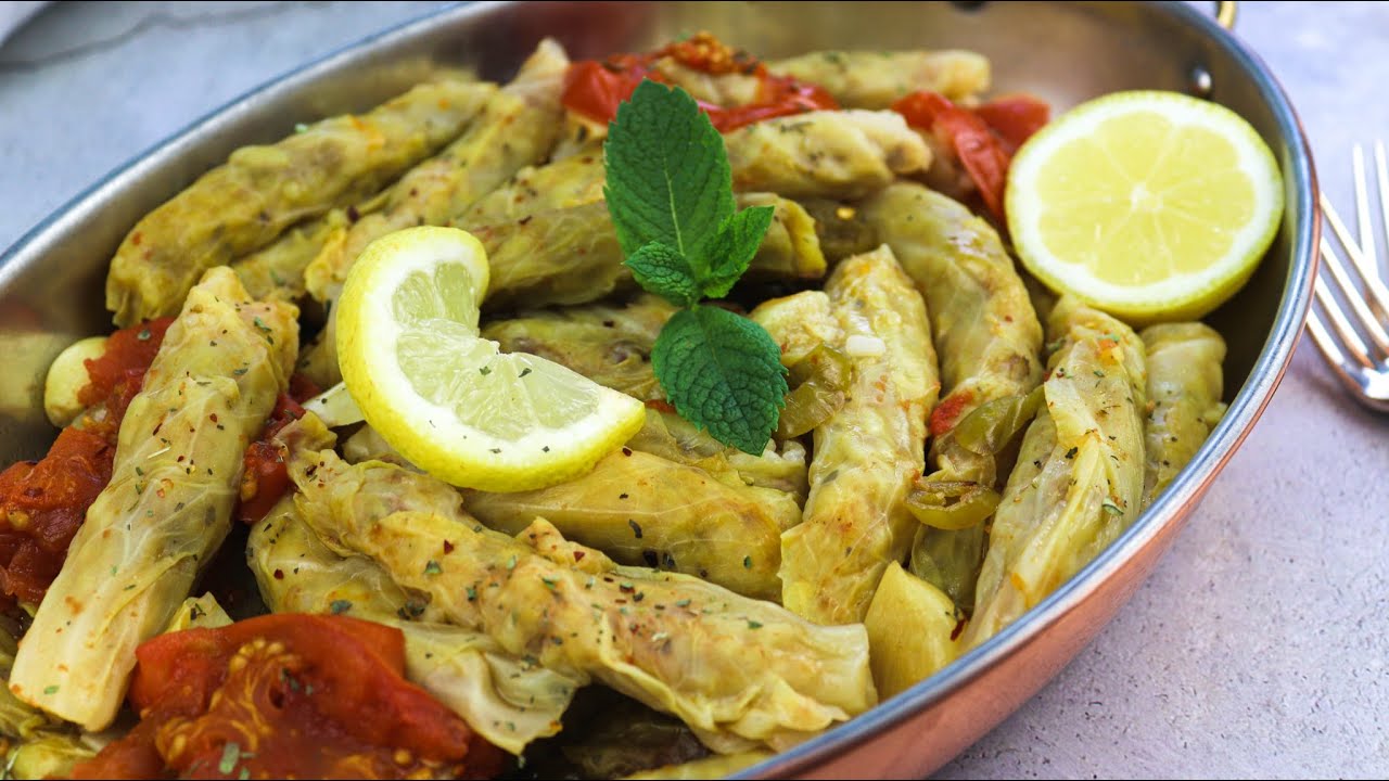 Stuffed cabbage rolls aka malfouf ملفوف محشي