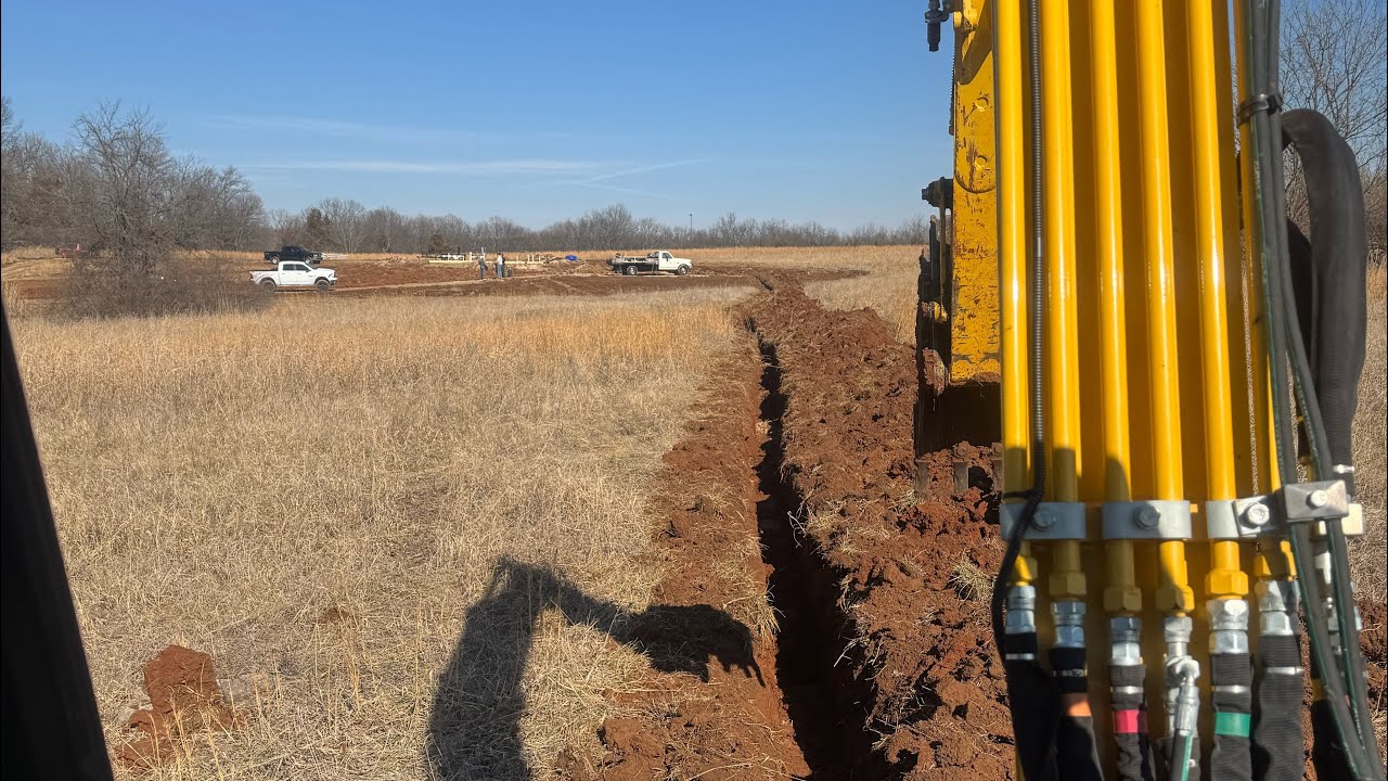Digging utilities for my buddies farmhouse project!! ￼￼