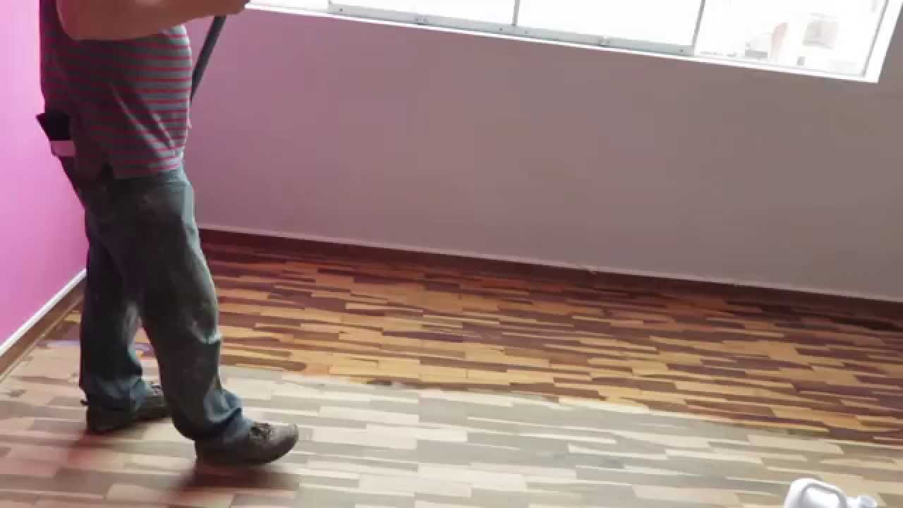 Barnizado de parquet con barniz al agua IkI PARKET