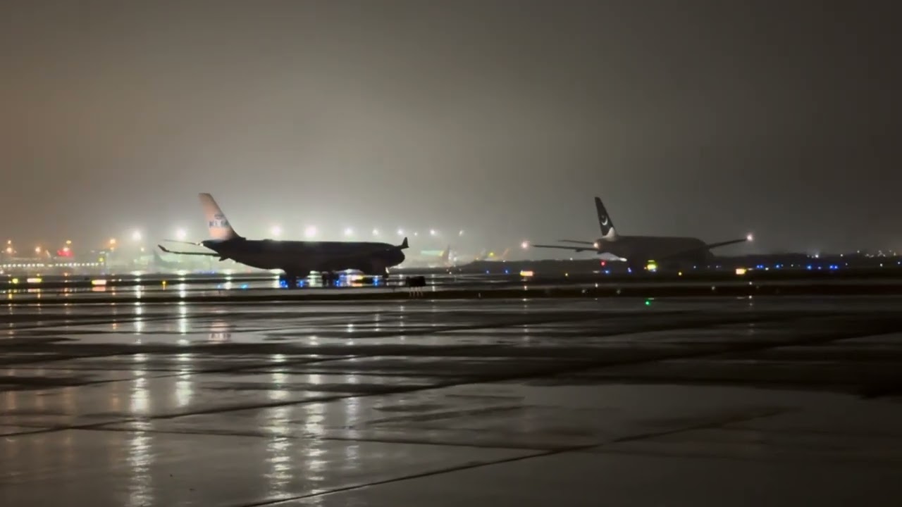 Pakistan International Airlines PK 790 waiting to taxi for departure