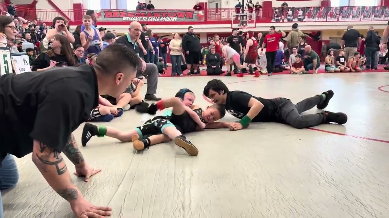 Hudson Turner’s first wrestling match 