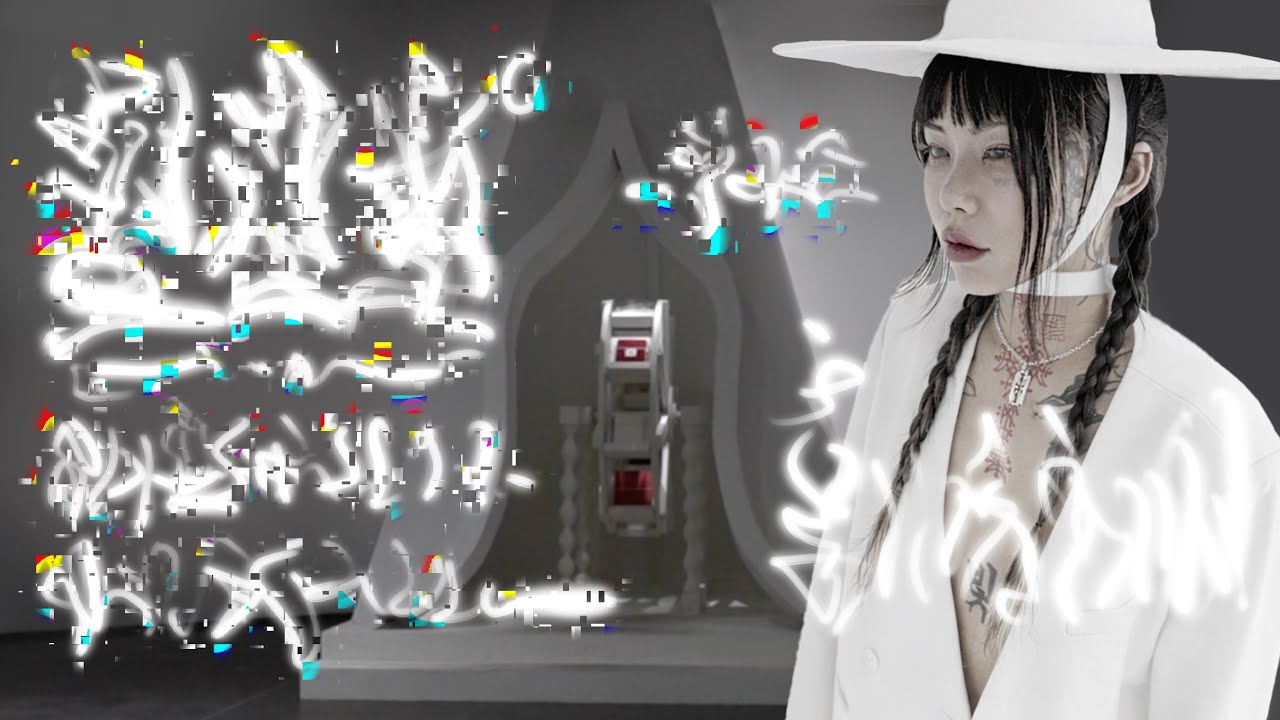 Parkkaro [Surviving as an Artist: 예술가로 살아남기] Ep.01: Why I Only Wear White (내가 흰 옷만 입는 이유)