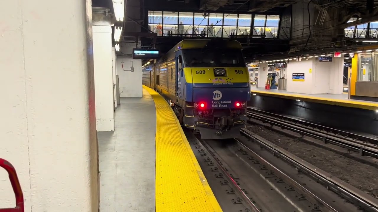 LIRR- PM Rush Hour action at Penn Station