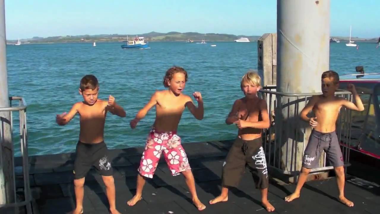 Russell New Zealand - Kids at the Wharf