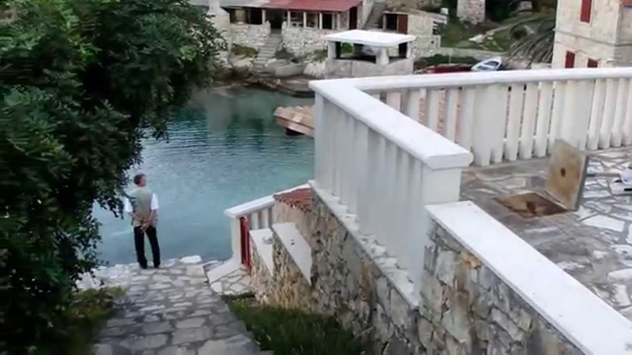 Uvala Oključna (Okjucna) i Tiha - island Vis, Croatia