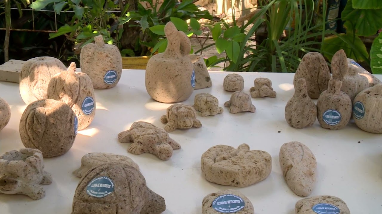 Artesanías con piedra volcánica, 