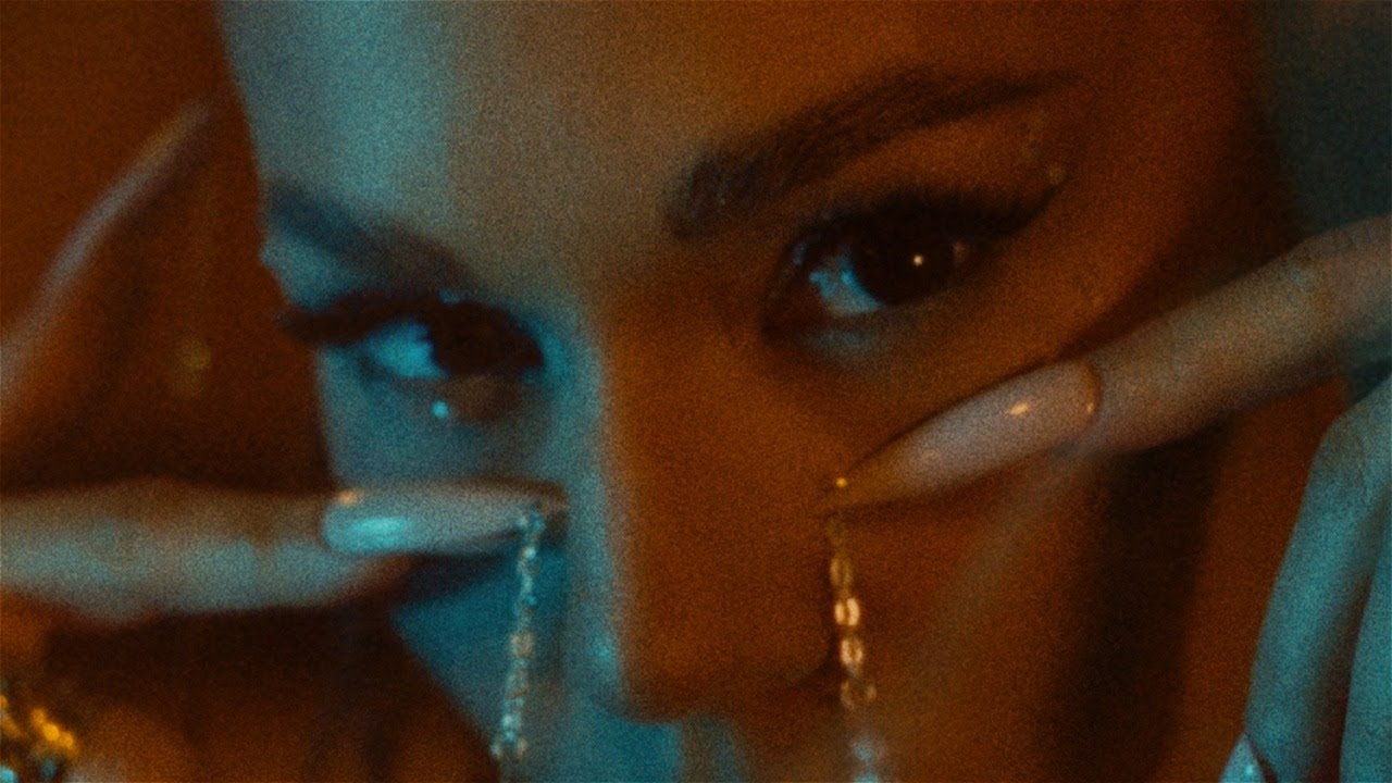 LILA - APOTIPOMA (Official Music Video)