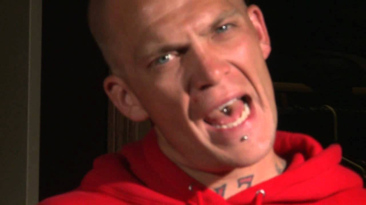 Killa C - Sleepin' Wit My Pistol