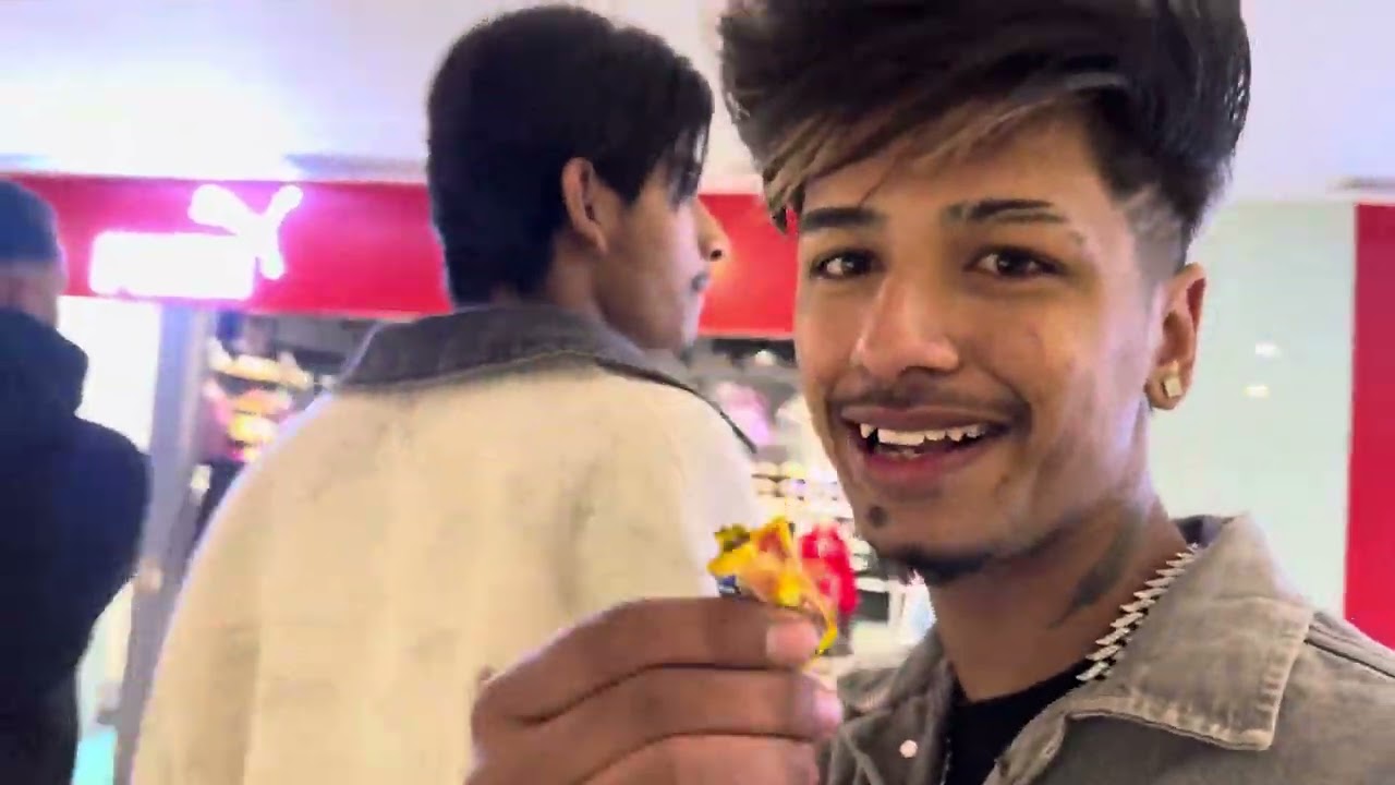 ❤️😆Trillium mall DE NAZARE😆🫣 (ROHIT VLOGS)❤️