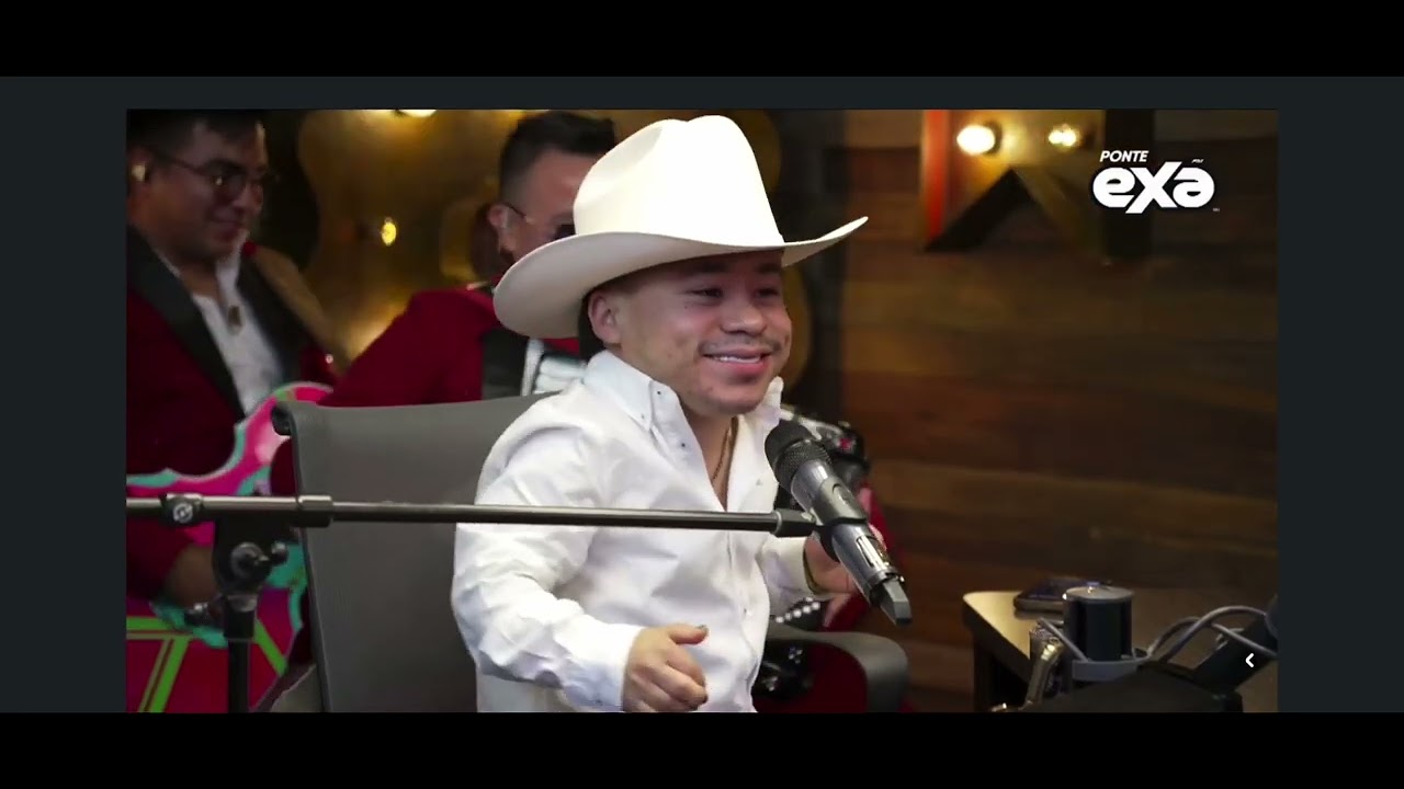 Abelito cantando 
