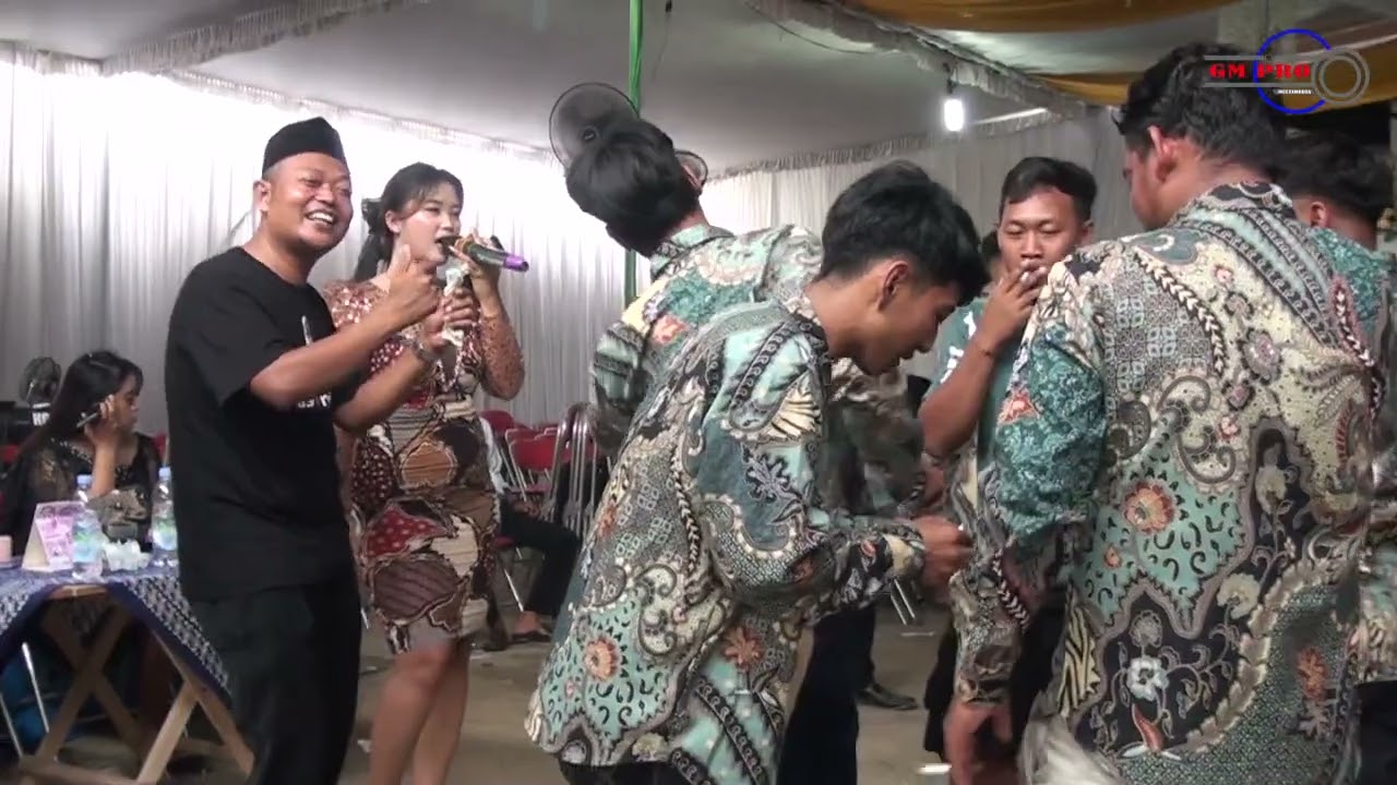 Teman Biasa | Siska