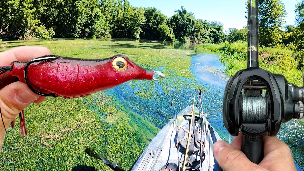 Mimicking CRAWFISH With a BIG RED Frog For Crazy Topwater Blowups