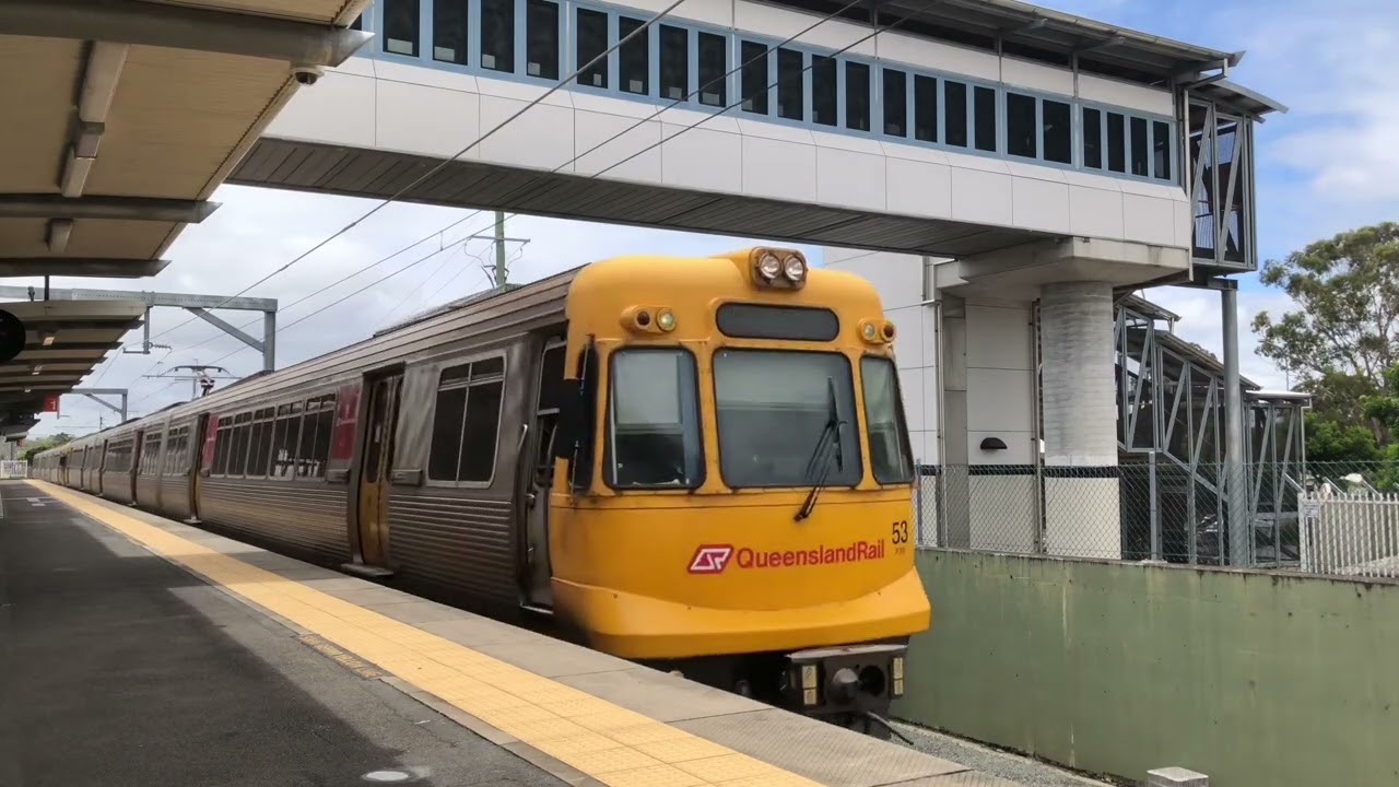 Beenleigh Line with extras at Carseldine and Darra