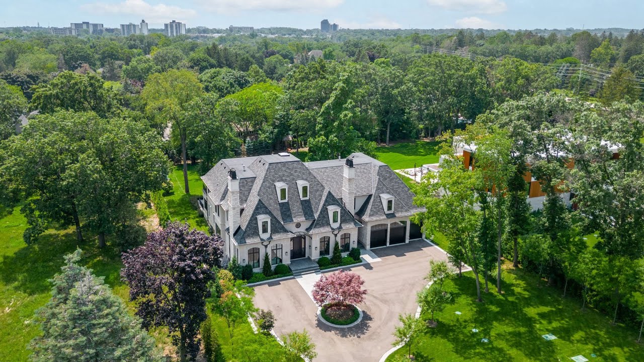 Just Listed | 2280 Doulton Dr, #Missisauga