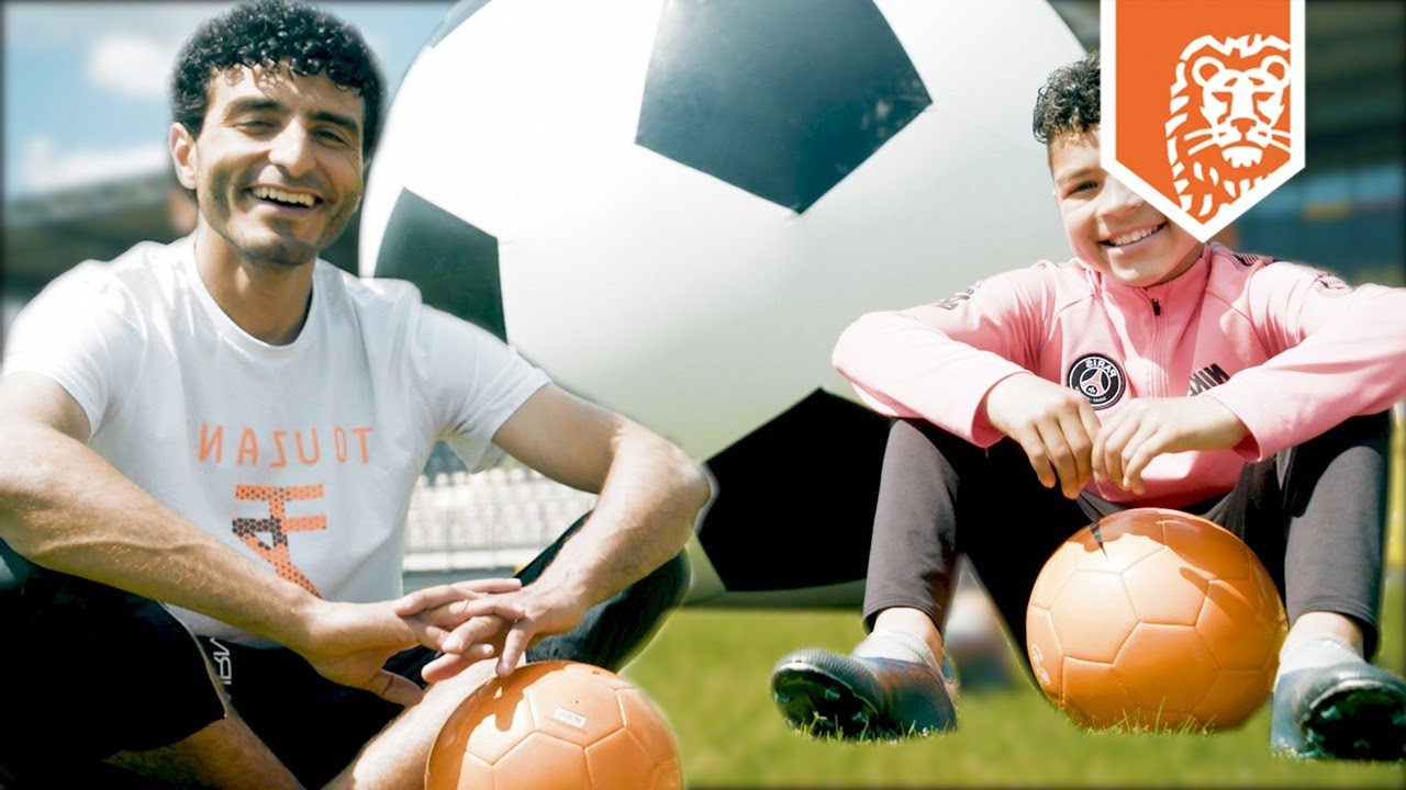 WOW ! DEZE KLEINE BAAS IS ECHT GOED! | TOUZANI & TALENT