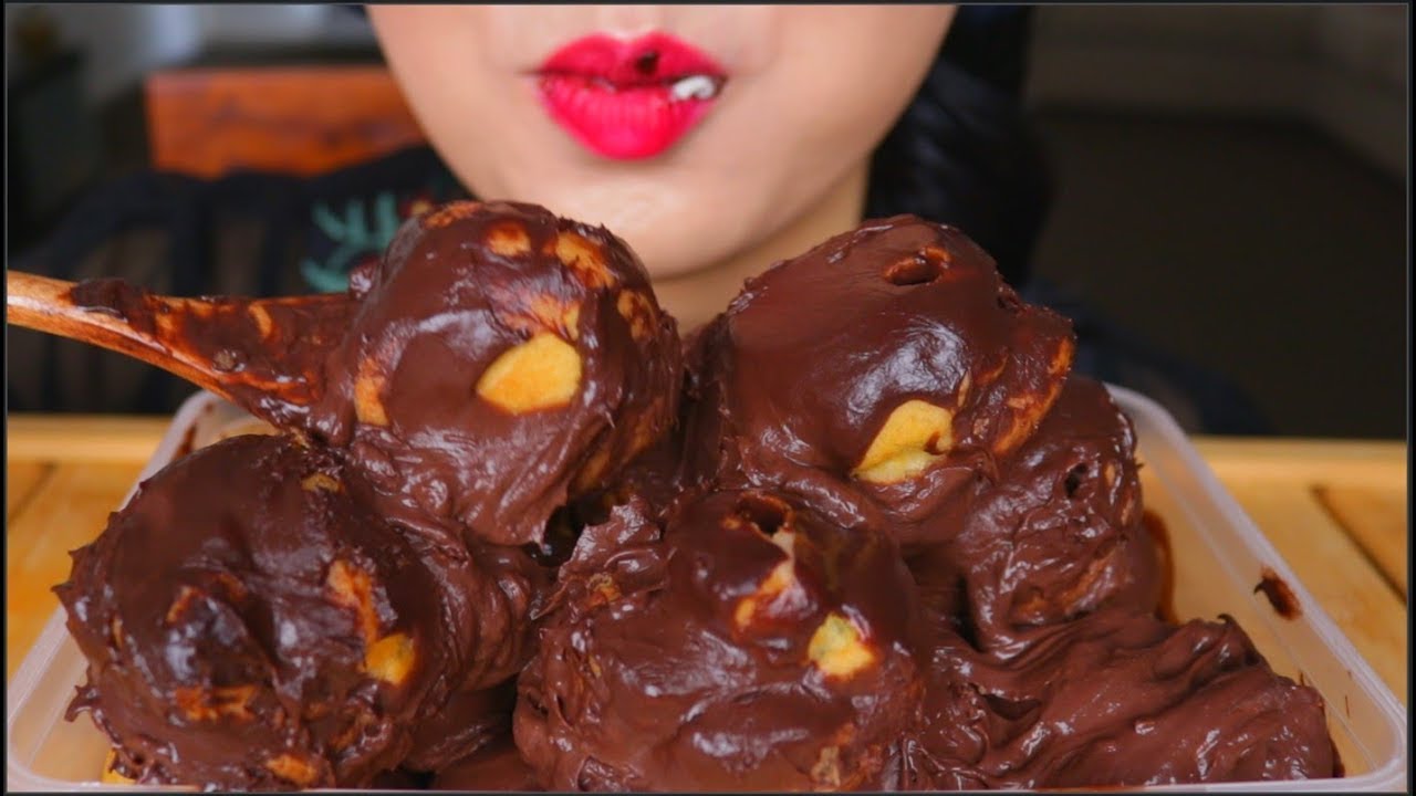 ASMR CHOCOLATE CREAM PUFFS | PROFITEROLE | DESSERT EATING SOUNDS | NO TALKING