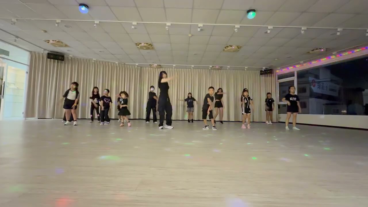 Huntrix-Golden dance｜兒童kpop｜林雨廷老師｜春天美學