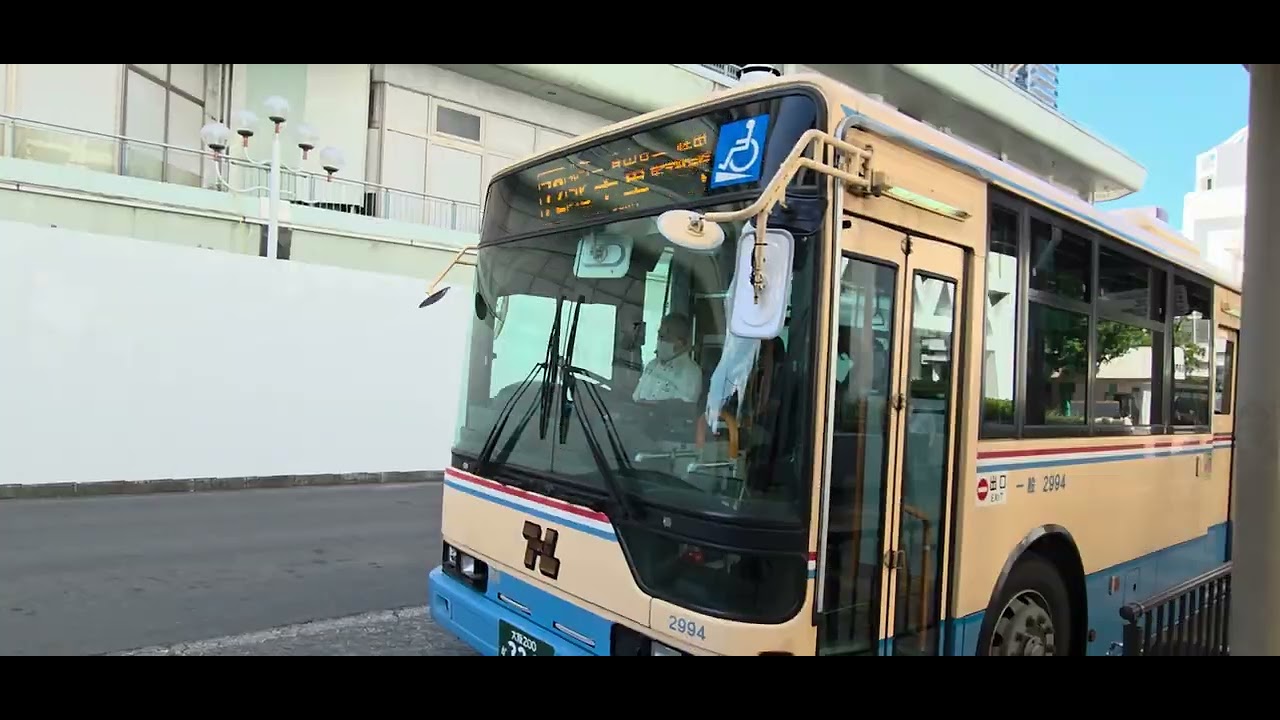阪急バス千里営業所72系統車両番号2994青山台一丁目→阪急北千里→阪大歯科学部病院→阪大本部前→阪大医学部前病院前方面行き千里中央到着→発車