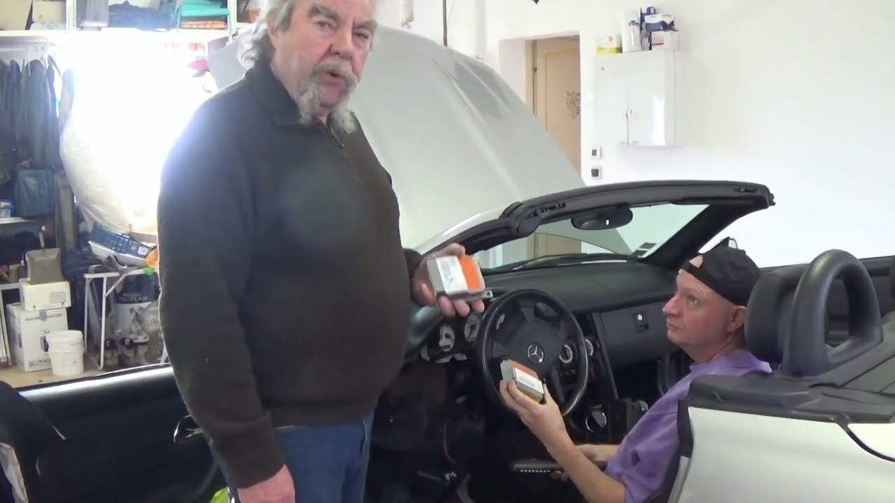 Gilles Pardon réparation Mercedes SLK avec Frank