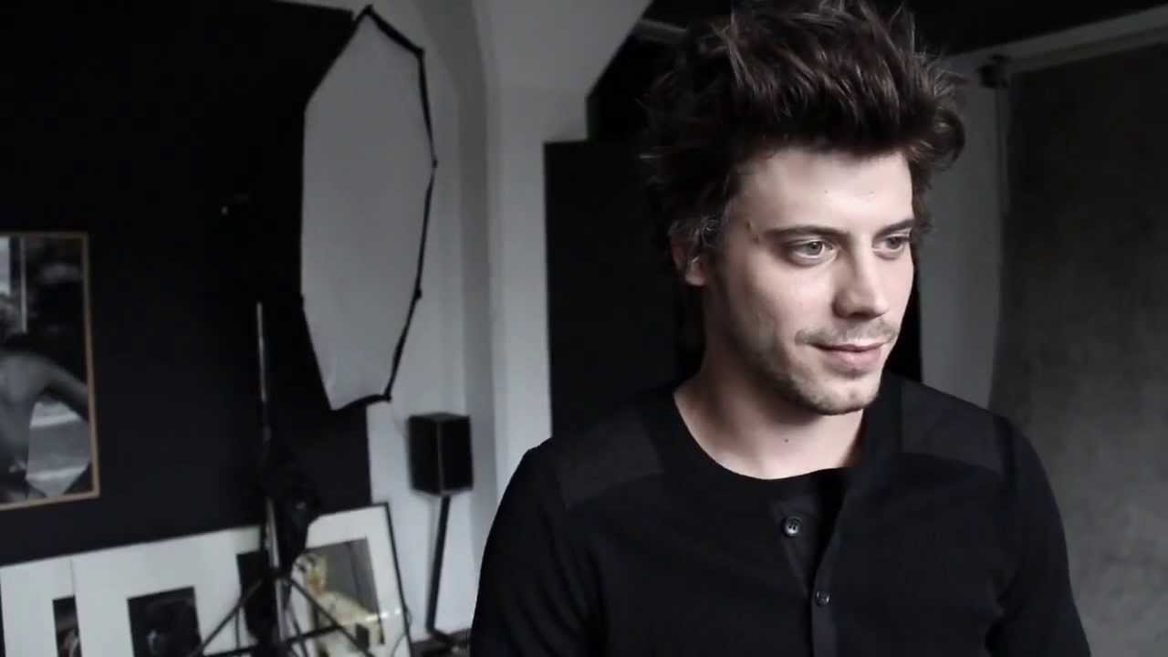 En coulisses avec François Arnaud