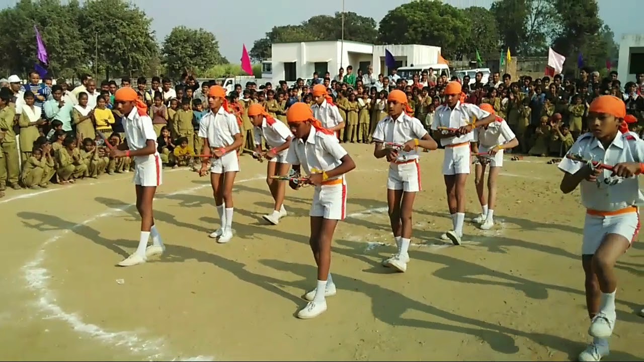 पीटी हो तो ऐसी । State awarded P.T with dumbbells, lezims and dhapli