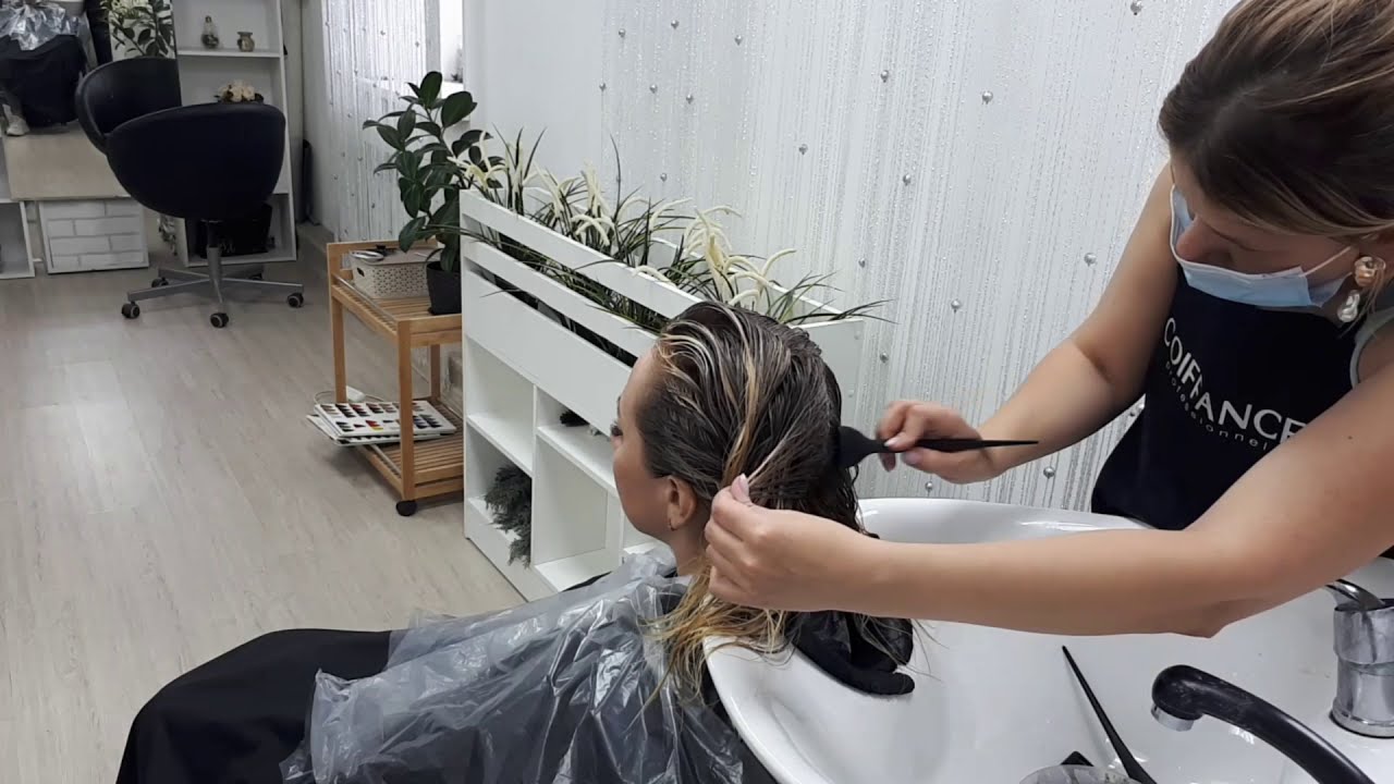 Аиртач холодный цвет. С окрашиванием промежутков. Тонирование корней без рыжего.
