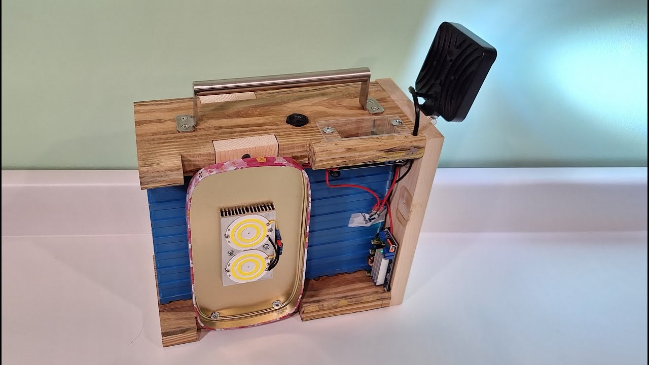 ZK-S4: Single 200AH LiFePO4 Cell Boost Converter for Portable Light Station and USB Charger